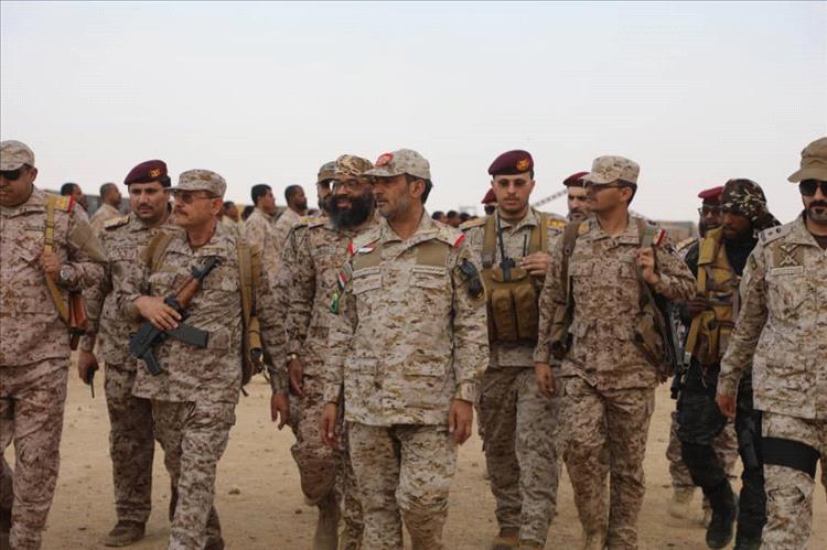 رئيس هيئة الاركان العامة يتفقد الفرقة الثانية من درع الوطن