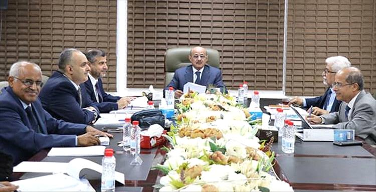 مجلس إدارة البنك المركزي يناقش خطط التعامل مع شحة السيولة من العملة المحلية