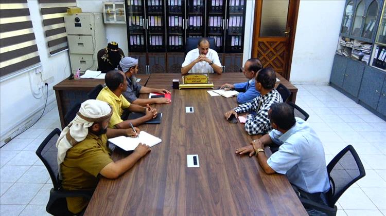 لحج تفتح أفق الطاقة المتجددة .. مشروع شمسي لإنهاء معاناة الكهرباء