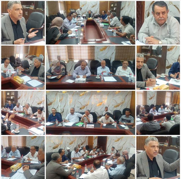 نائب محافظ عدن يوجه بتشكيل لجنة للتخلص من النفايات المؤثرة على صحة الإنسان والبيئة