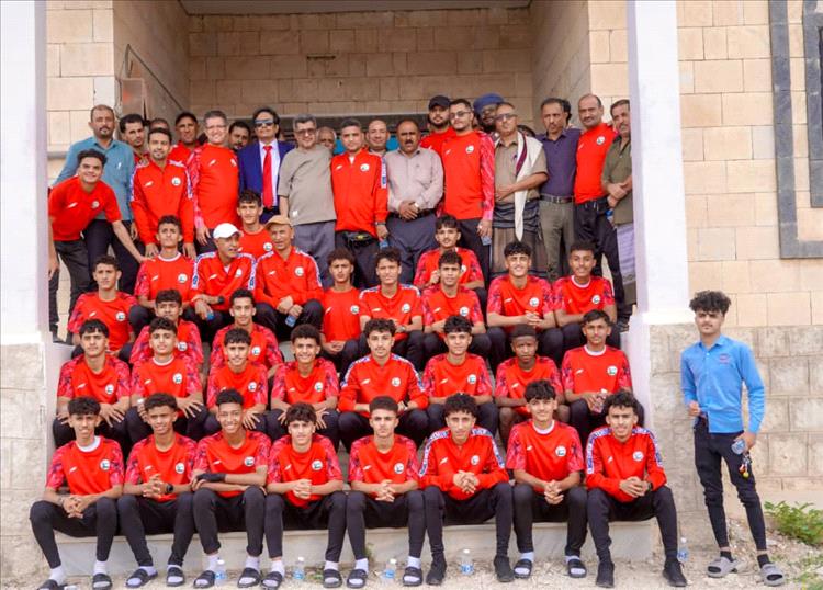 محافظ شبوة يقيم مأدبة غداء على شرف منتخبنا الوطني للناشئين المشارك في كأس الخليج الأولى بقطر