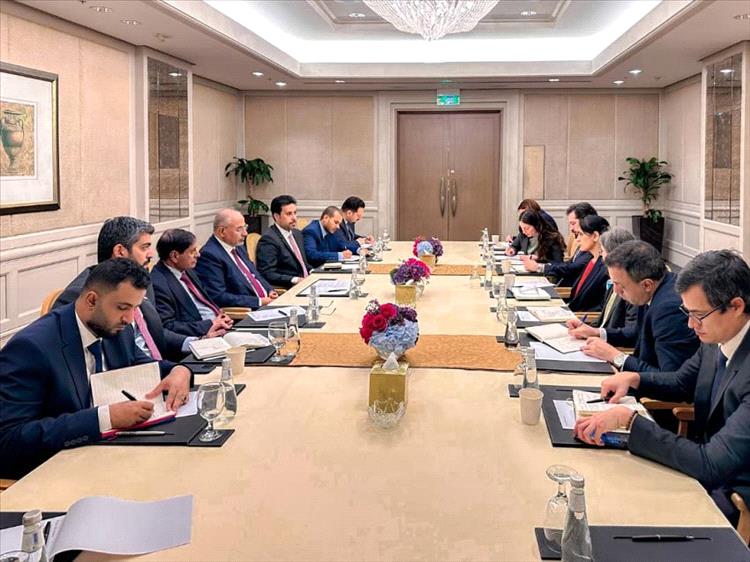 الزبيدي والبحسني يلتقيان سفراء بريطانيا وفرنسا والقائم بأعمال السفير الأمريكي لدى اليمن