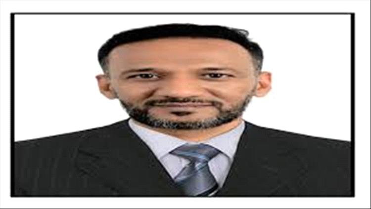 الأحمدي يعلن إعادة طباعة "شاعر من الأحقاف" بدعم شخصي وتعاون ثقافي حضرمي