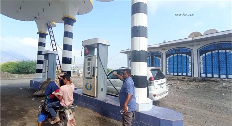 مكتب التجارة بالحصين يقوم بالرقابة على البيع والشراء في أسواق المديرية ويحذر المخالفين