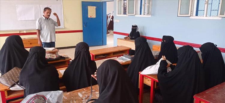 ورشة تطويرية في لحج لتعزيز مهارات التخطيط والتحليل لدى المعلمين المتطوعين بالحوطة