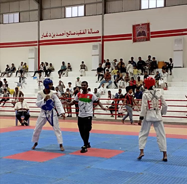 بدء مواجهات تصفيات بطولة كأس حضرموت للعبة التايكوندو في نسختها الأولى بصالة نادي شعب حضرموت