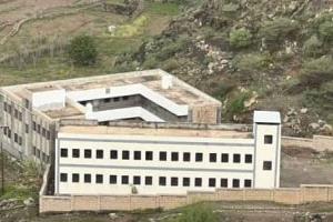 مدرسة الشهيد عبد القوي ببئر العروس تبرز نموذجًا تربويًا رائدًا في مديرية يهر رغم التحديات