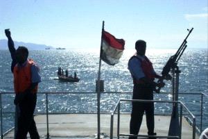 بريطانيا تؤكد دعمها الكامل لقوات خفر السواحل اليمنية