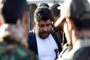 خالد سلمان يكشف عن مخطط أمريكي – إسرائيلي لإنهاء الحوثي من الداخل.. تفاصيل!