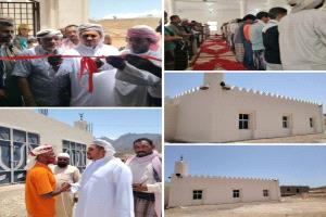 محافظ سقطرى يفتتح مسجد "الوالدة فاطمة السعيدي" بحارة 21 فبراير ضمن مشاريع بن رحمه الخيرية