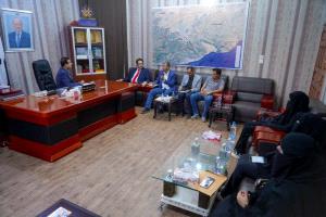 بن الوزير يطلع على ترتيبات مؤتمر شباب شبوة الأول