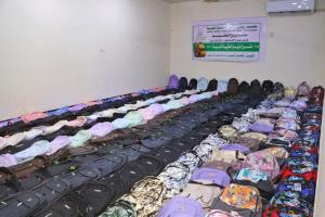 مؤسسة روابي ردفان توزع 750 حقيبة مدرسية في لحج بدعم من فاعل خير