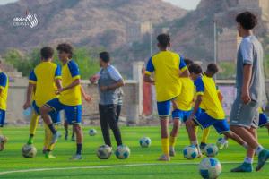 منتخب الناشئين يواصل تحضيراته في أبين قبل السفر إلى الدوحة للمشاركة في كأس الخليج