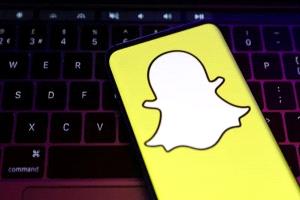 "سناب شات" يستغل هوس المستخدمين بـ"الذكريات" بطرح خيارات تخزين مدفوعة
