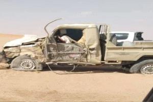 حادث مأساوي في صحراء الجوف.. وفاة 4 أشخاص من أسرة واحدة إثر تصادم سيارتين