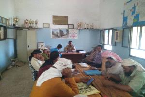 ثانوية الفاروق المحورية تعقد اجتماعها الدوري الأول لمناقشة خطة العام الدراسي الجديد