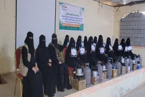 اتحاد نساء اليمن بأبين ينفذ مشروعاً لدعم الناجيات من العنف عبر المساحة الآمنة لتمكينهن اقتصاديًا