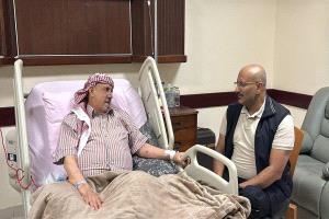 رئيس مجلس النواب يشكر نائب رئيس مجلس القيادة الرئاسي طارق صالح على زيارته له في المستشفى
