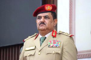 وزير الدفاع: الحوثيون يدفعون بخلاياهم لزعزعة الأمن في المحافظات المحررة بالتعاون مع تنظيمات إرهابية