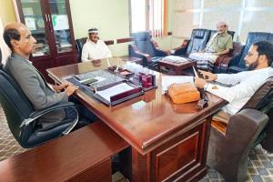 مدير عام تربية شبوة يبحث مع مدير تربية ميفعة تحديات التعليم في المديرية