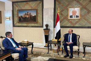 وزير الخارجية يلتقي السفير الأمريكي لدى اليمن