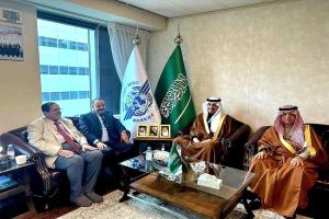وزير النقل يبحث مع نظيره السعودي سُبل تعزيز العلاقات الثنائية بين البلدين الشقيقين