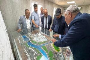 محافظ حضرموت يطلع على مستوى التنفيذ في مشروع خور المكلا (المرحلة الثانية)