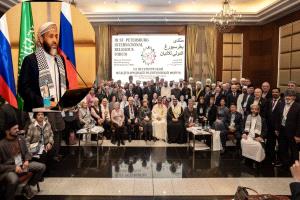 وزير الأوقاف والإرشاد يشارك في المنتدى الديني الدولي الثالث بسانت بطرسبرغ