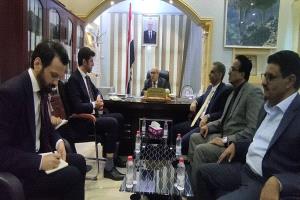 وزير الإدارة المحلية يبحث مع بعثة الاتحاد الاوروبي دعم مشاريع السلطات المحلية
