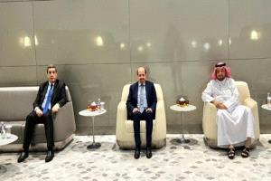 وزير الخارجية يصل الدوحة للمشاركة في اجتماع وزراء الخارجية التحضيري للقمة العربية الإسلامية الطارئة