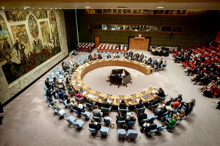 خلافات دولية تعرقل قرارًا بمجلس الأمن لحماية الملاحة في مضيق هرمز 