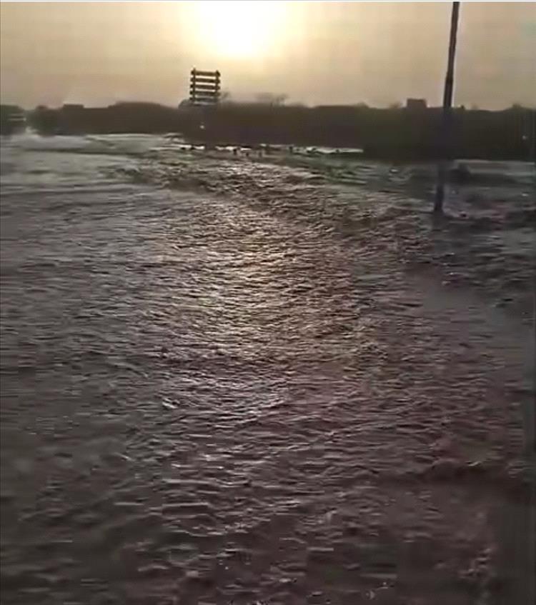 سيول أبين تعود لمسارات تاريخية بعد أمطار غزيرة.. ذكريات 1982 تتجدد