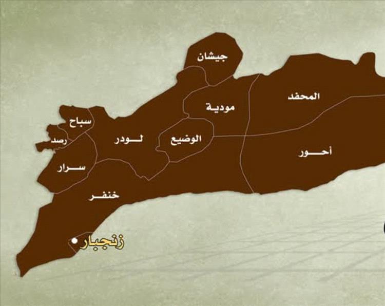 محافظ أبين يتفقد سير العمل في مشروع سد حسان الاستراتيجي