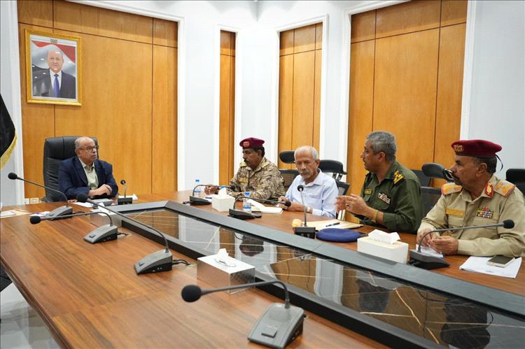 تحقيق عاجل في أحداث المكلا.. الخنبشي يوجه بالمحاسبة ويشدد على حماية المدنيين