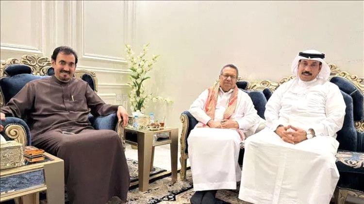 لقاء لافت يجمع نجلي البيض وبن دغر..