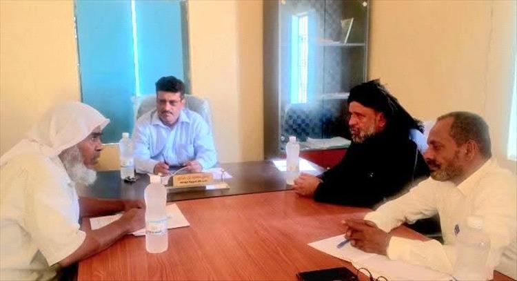 مدير عام الروضة يلتقي لجنة إنشاء مركز الغسيل الكلوي الذي سيفتح باب أمل للمرضى