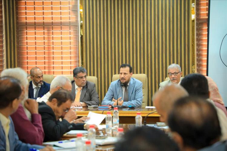 المحافظ شيخ: العمل الاستشاري يمثل عقل السلطة المحلية ويعزز مسار التنمية في العاصمة المؤقتة عدن