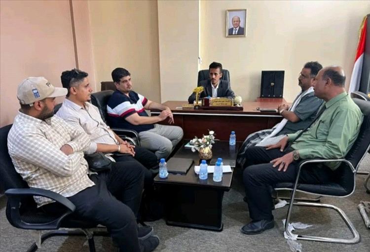 وكيل حضرموت الجيلاني يلتقي منسق مشروع “تعزيز الوصول الشامل للعدالة” بالمكلا