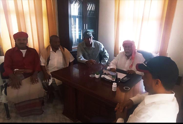 البصري يلتقي فريق الاستجابة السريعة بمديرية الغيضة ويناقش معهم الاستعدادات والتحديات الراهنة