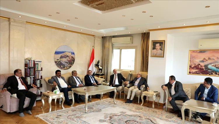 رئيس مجلس النواب يلتقي وزير الدولة لشؤون مجلسي النواب والشورى