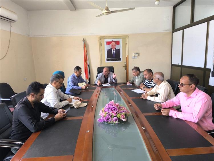 وكيل أول محافظة تعز يبحث مع منظمة "سوليداريتيس" سبل معالجة أزمة المياه