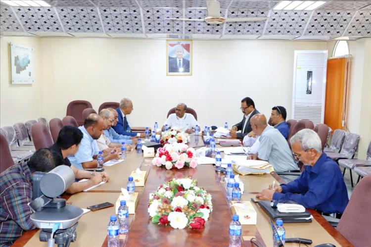 وزير النفط يناقش مع قيادة مجلس إدارة قطاع (S2)سير العمل بالقطاع وتطويره