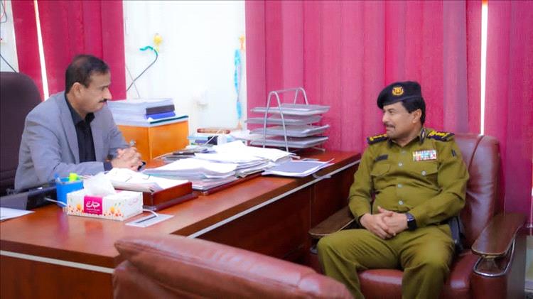 المحافظ بن الوزير يؤكد على دور البحث الجنائي في مكافحة الجريمة وتفعيل إدارة الأمن السيبراني