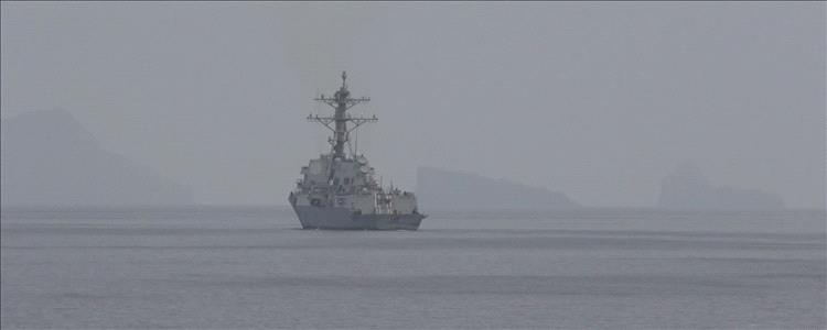 القوات الأمريكية تشرع في مهمة إزالة الألغام في مضيق هرمز