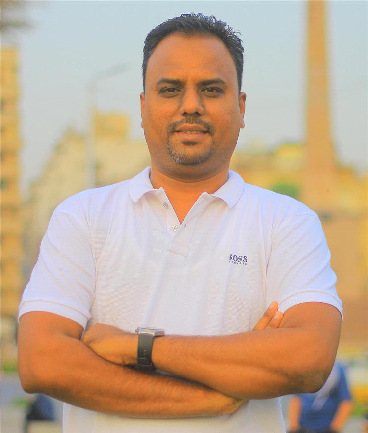 كاتب صحفي : إعادة تموضع النقاط الأمنية في عدن خطوة إيجابية لتعزيز هيبة الدولة وتوحيد العمل الأمني