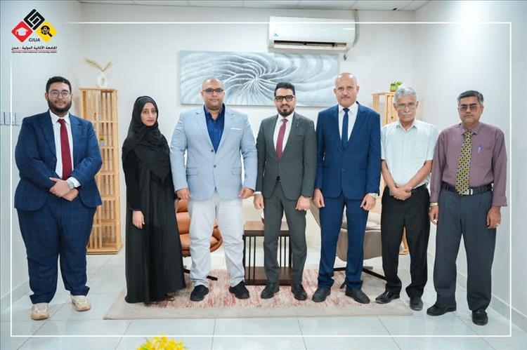 شراكة أكاديمية مهنية لتأهيل طلاب التصميم الداخلي بعدن
