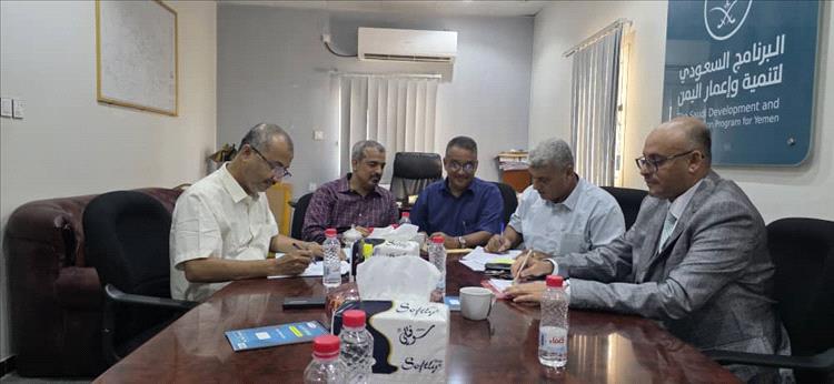 استكمال إجراءات تسليم إدارة لجنة الرقابة والإشراف على وقود محطات توليد الكهرباء للمهندس رامي عبدالعليم