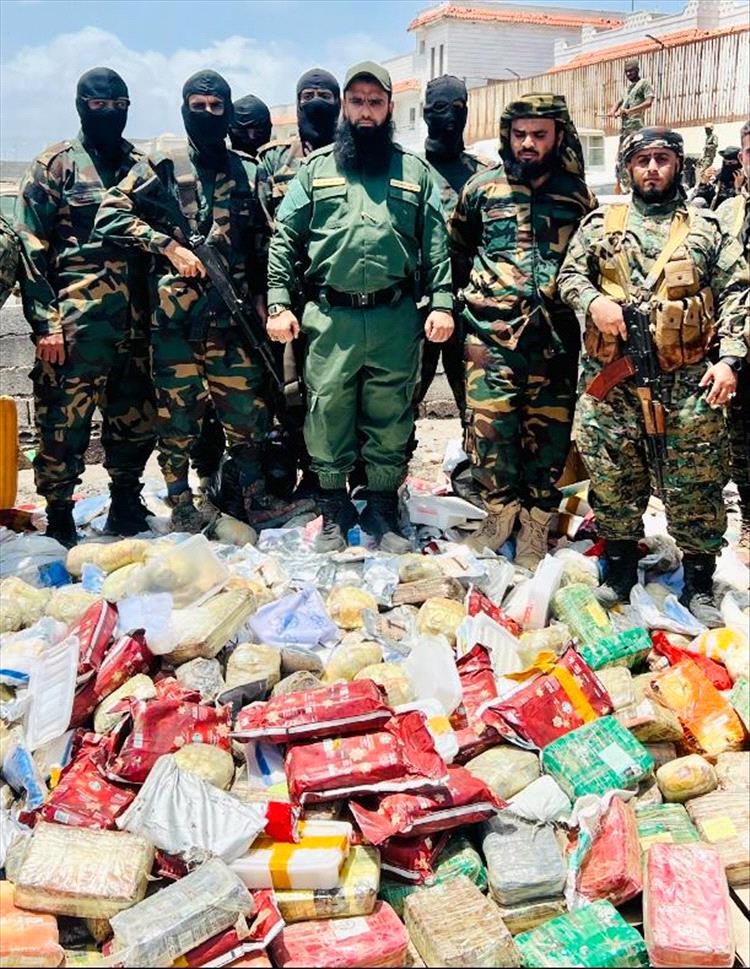 المقدم مياس الجعدني: إتلاف 1213 كيلوجرامًا من الحشيش والشبو والهيروين وحبوب الكبتاجون بعدن