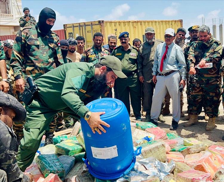عاجل : ضربة نوعية ضد المخدرات.. إحراق أكثر من طن في عدن بعد ضبطها في عملية مشتركة