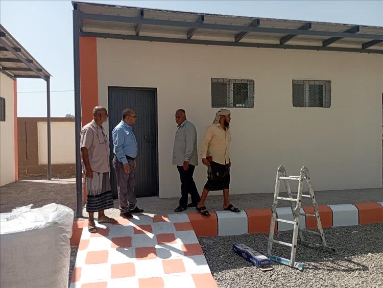 ​مدير عام مديرية تبن يتفقد سير العملية التعليمية والمشاريع الإنشائية بمدرستي ياسر عرفات وبير ناصر
​